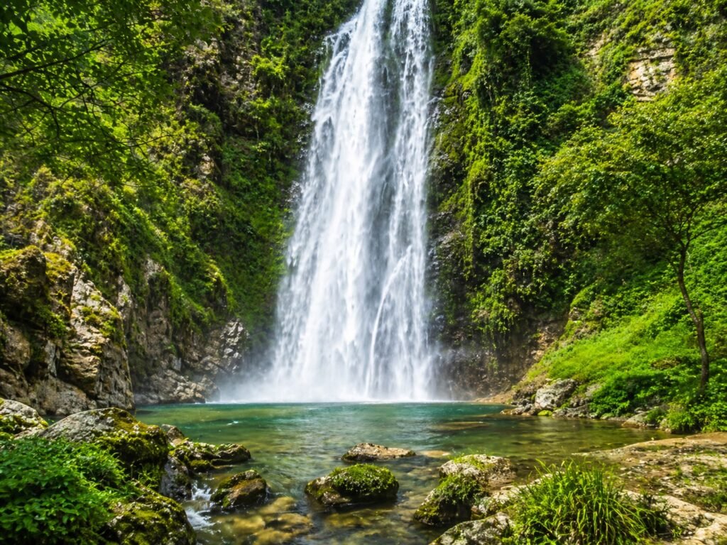 Asenema Waterfall